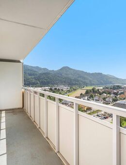 IMMORath.de - Wohnung in der obersten Etage in Waldkirch mit Ausblick - Waldkirch