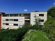"Tolle Seniorenanlage mit oder ohne Heimunterstützung" Sonnige 2,5 Zi.Wohnung mit Balkon, Aufzug + TG-Stellplatz in Neckarrems! - Remseck (Neckar)