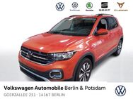 VW T-Cross, 1.0 TSI Move, Jahr 2023 - Berlin