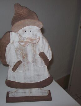 Weihnachtsmann aus Holz - Erwitte