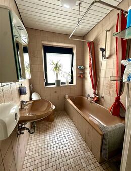 RESERVIERT!!! Mehrfamilienhaus mit Garten und 3 Garagen in 66787 Wadgassen - Wadgassen