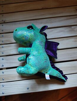 Drache mit Glitzeraugen - Berlin