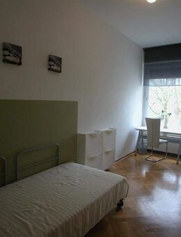 FLATmix.de / Komplett möbliertes Zimmer mit eigener Küche in PB-Mitte - Paderborn