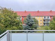 Ihr neues Zuhause: 3 Zimmer, saniertes Bad, Balkon - Magdeburg