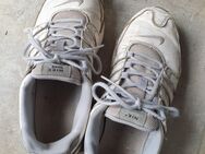 Extrem getragene Nike Shox Gr. 43 mit dem gewissen Extra! - Ludwigshafen (Rhein)