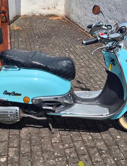 Wunderschöner Znen Retro Roller - Erpel