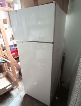Kühlschrank mit Eisfach - Waldbreitbach