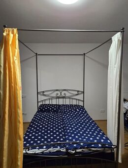 Zu Verkaufen eine tolles Bett aus Metall - München Trudering-Riem