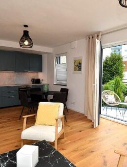 Augsburg City - voll möblierte Maisonette Wohnung mit 2 Schlafzimmern und Balkon - Augsburg