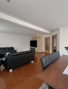 Familienschatz in Bruchsal-Helmsheim - lichtdurchflutetes und modernes Einfamilienhaus in bester Lage - Bruchsal