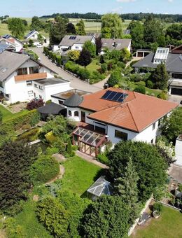 Einfamilienhaus in ruhiger Lage mit Einliegerwohnung und Panorama-Garten! - Dietingen