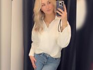 Blonde Herrin sucht Online Geldsklave😘🤑 - Frankfurt (Main)