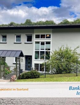 Großzügiges Einfamilienhaus mit parkähnlichem Grundstück in Blieskastel-Seelbach - Blieskastel