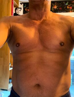 Jüngere 18 + Von Reifen erfahrene Mann Gesucht - Lübeck