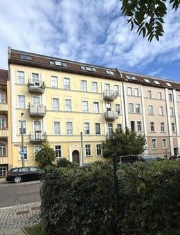Altbau-Charme - großzügig geschnitten - modernisiert - 1. OG - Balkon - Zentrumsnähe und Parkanlage "vor der Türe" ... - Frankfurt (Oder)