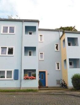 **Zentral & ruhig! Bezugsfertige 2-Zimmer-Wohnung mit Balkon** - Duisburg