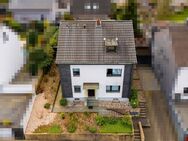 Leverkusen-Opladen: Freistehendes Mehrfamilienhaus im gepflegten Zustand in begehrter Wohnlage - Leverkusen