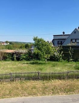 Sanierungsbedürftiges Siedlungshaus (DHH) in sonniger Höhenlage mit Ausblick zu verkaufen! - Reichenbach (Vogtland)