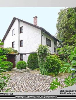 Großzügige teilm. 1 1/2 Zim.-Studiowohnung - Erlangen