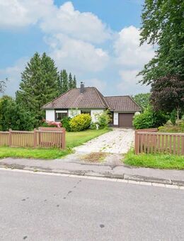 PHI AACHEN - Charmantes Wohnhaus mit Garage und Potenzial auf großem Grundstück in Monschau-Höfen! - Monschau