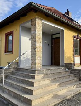 Exklusiver Bungalow mit großzügigem Grundstück zur Miete in Iphofen - Iphofen