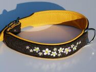 Filz- und Lederhalsband mit gestickten Blumen NEU in OVP * Länge 60cm (regulierbar 54,5cm bis 55,5cm) - Hannover