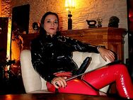 Session mit Sadistische LadyKim - Erkelenz