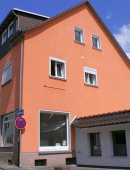 Zentral in Windeck-Rosbach/Sieg: Wohnhaus mit Ladenlokal/Büro - Windeck