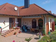 modernes Architektenhaus im Bungalowstil mit Doppel-Garage in Dorndorf - Dornburg-Camburg