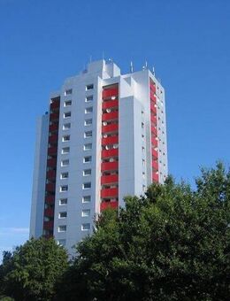 Frisch sanierte 2-Zimmer-Wohnung mit Balkon - Bremen