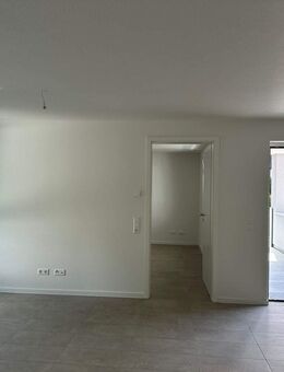 Erstbezug - 2-Zimmer-Wohnung mit Einbauküche, Balkon und PKW-Stellplatz - Herbolzheim
