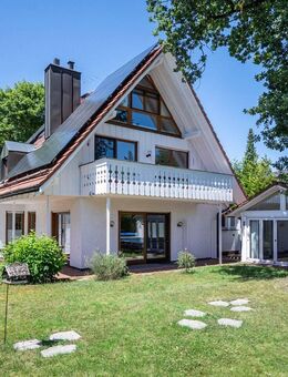 AIGNER - Charmante Doppelhaushälfte mit Gartenparadies in begehrter Lage von Gräfelfing - Gräfelfing