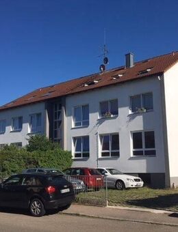 Renoviertes, voll vermietetes Mehrfamilienhaus mit 15 WE und top Rendite von 5,17 % inkl. vier Stellplätzen - Nürnberg