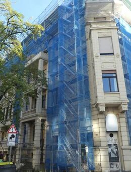 Charmante Altbauwohnung in bester Lage im Herzen von Wiesbaden! - Wiesbaden