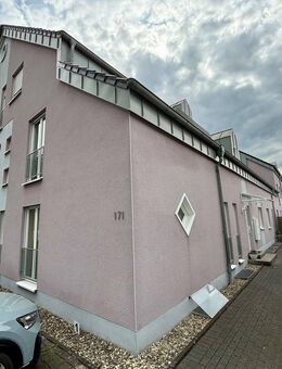 Ihr neues Zuhause in Paderborn: Attraktive 4-Zimmer-Wohnung mit Balkon und idealer Anbindung! - Paderborn