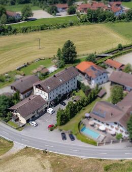 Haus im Haus - Traumhafte 4-Zimmer-Maisonettewohnung direkt am Mühlbach - Edling