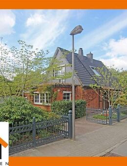 * Charmantes Haus * Wintergarten * Kamin * Garage * Carport * liebevoll angelegter Ziergarten * - Lauenburg (Elbe)