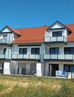 +++Excl. 2 Zi. OG Neubauwohnung mit Garage+++ - Langenmosen