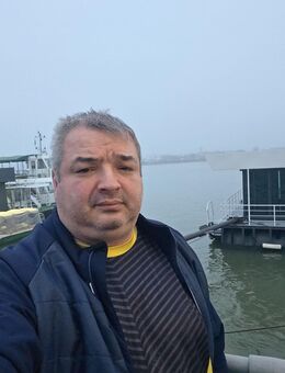 Ich suche eine Partnerin für Freizeitaktivitäten. - Bergisch Gladbach