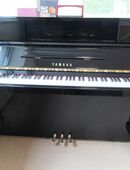 YAMAHA P 116 T schwarz poliert Gebrauchtklavier m. Garantie in 52385