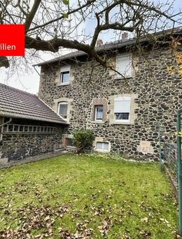 Doppelhaushälfte mit Garage in ruhiger Lage - Felsberg
