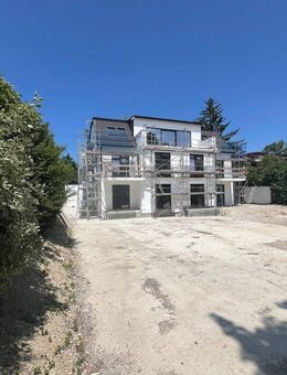 Höchste Wohnqualität! - EG-Garten-Wohnung mit großer Terrasse und sonnigem Süd-Garten - München