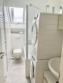 Komplett sanierte 3-Zi-DG-Wohnung - Schweinfurt