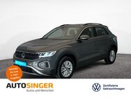 VW T-Roc, 1.0 TSI Life DIGITAL, Jahr 2023 - Marktoberdorf