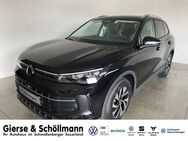 VW Tiguan, 1.5 Life eTSI, Jahr 2022 - Schmallenberg