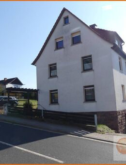 Reserviert!!! Vermietetes 3-Familienwohnhaus m. Garage, Terrasse, Kfz-Stellplätze in SLÜ - Schlüchtern
