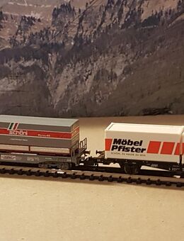 Spur N: Roco 25926.10 und Minitrix 15603, 2er-Set bestehend aus 1 x SBB HUPAC Taschenwagen und 1 x SBB Tragwagen - Bern