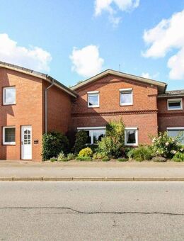 Viel Platz & Gestaltungsmöglichkeiten - Einfamilienhaus mit Einliegerwohnung in Sommerland - Sommerland