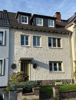 Zweifamilienhaus im Troisdorfer-Zentrum auf großem Grundstück! - Troisdorf