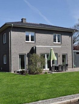 Wohnen mit Klasse - Stadtvilla trifft Lebensqualität in Apen - Apen